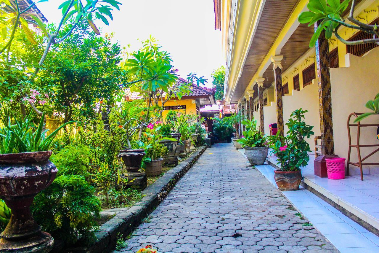 Bali Manik Beach Inn Кута Екстериор снимка